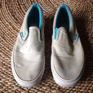 Cream Vans with blue lining 💙