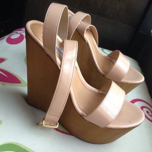 Nude Steve Madden wedges