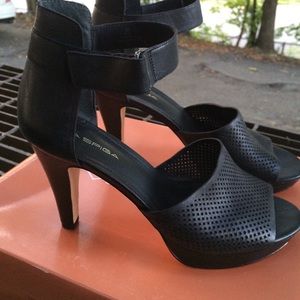 Via Spiga 9.5 Black Ankle Strap Platform Heel