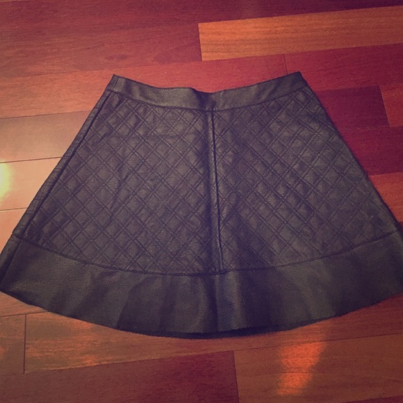 faux leather skater skirt - Picture 1 of 3