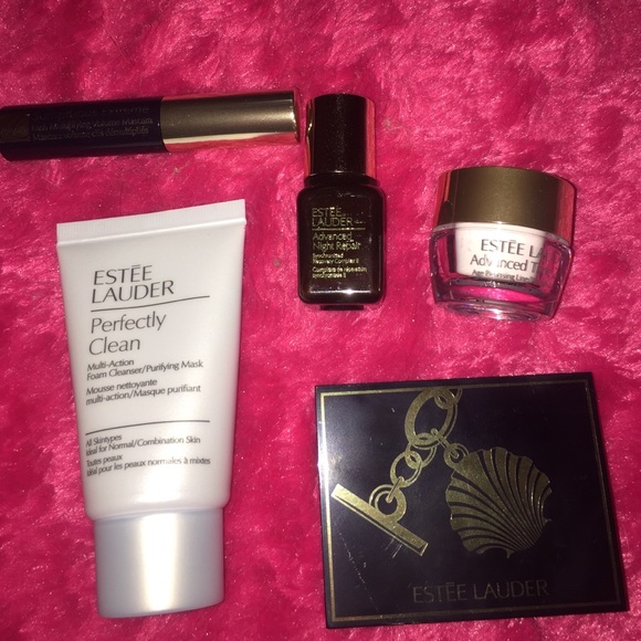 Estée Lauder sample set!