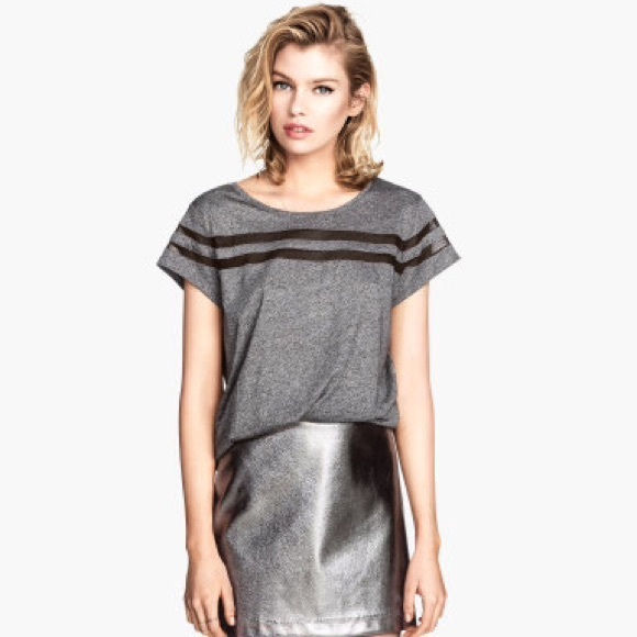 H&M shirtsleeve top