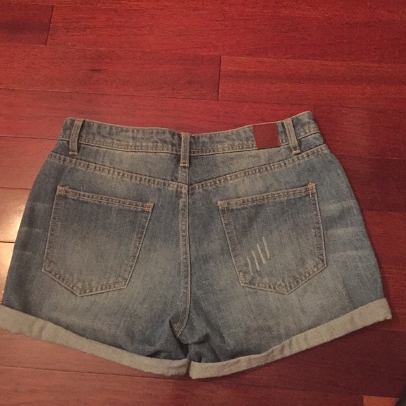 Boyfriend shorts - Picture 2 of 3
