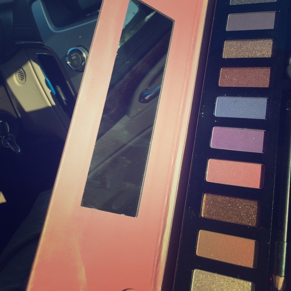 Perfect ten rose pallet!!💞🌹