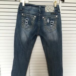 Miss Me Jeans, rhinestones, embroidered, inseam 29