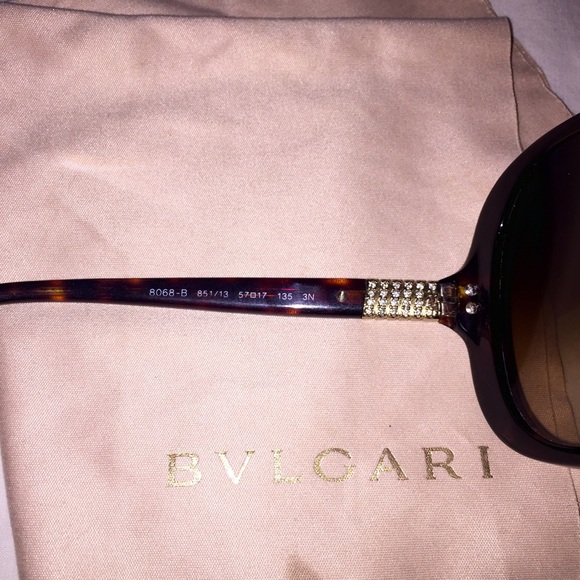 Bvlgari sunglasses LUX - Picture 2 of 3