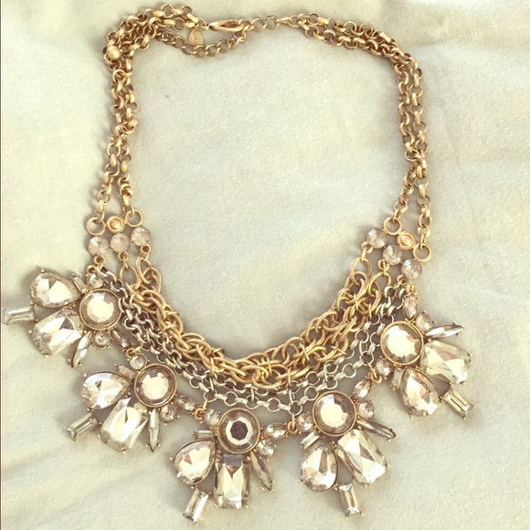 Statement necklace