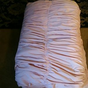 Comforter with matching rug like brand new!