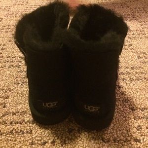 UGGS