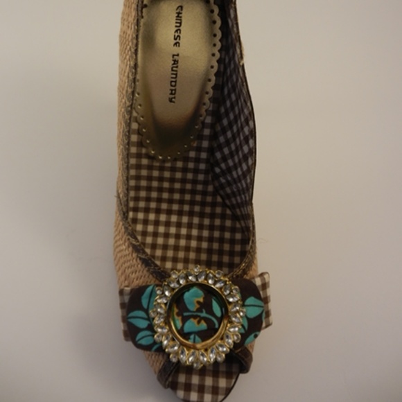 CL straw shoes  by Chinese Laundry - Picture 2 of 3