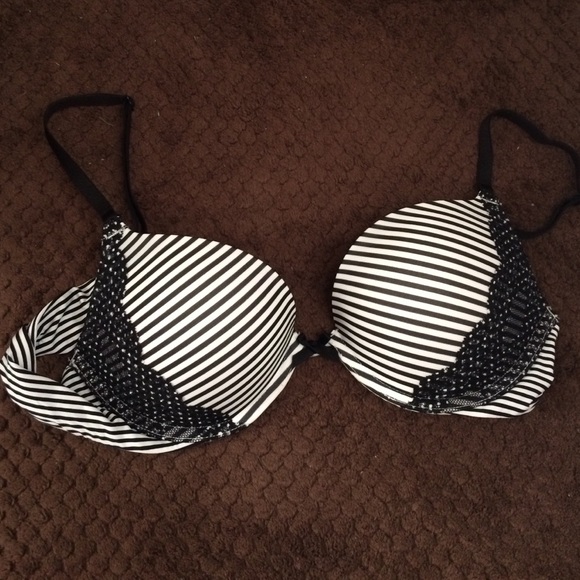 Black & white bra 36A 🎉Bundle for discount🎉