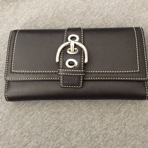 Authentic 💯Coach Black leather wallet🎉