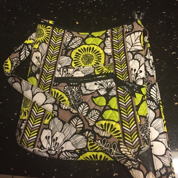 Cross body Vera Bradley purse