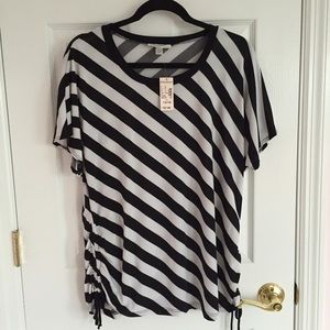 Ruched Side Black & White Top