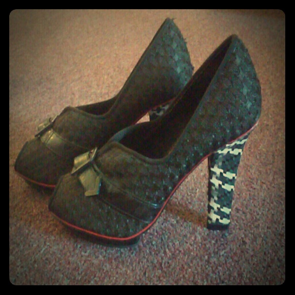 Isabel Toledo Houndstooth Heels Open Toe
