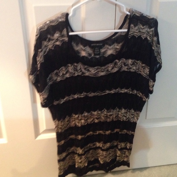 Lucky brand gold and black top