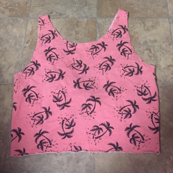 Forever 21 crop top. - Picture 1 of 2