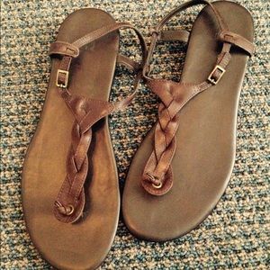 Gap leather thong sandals