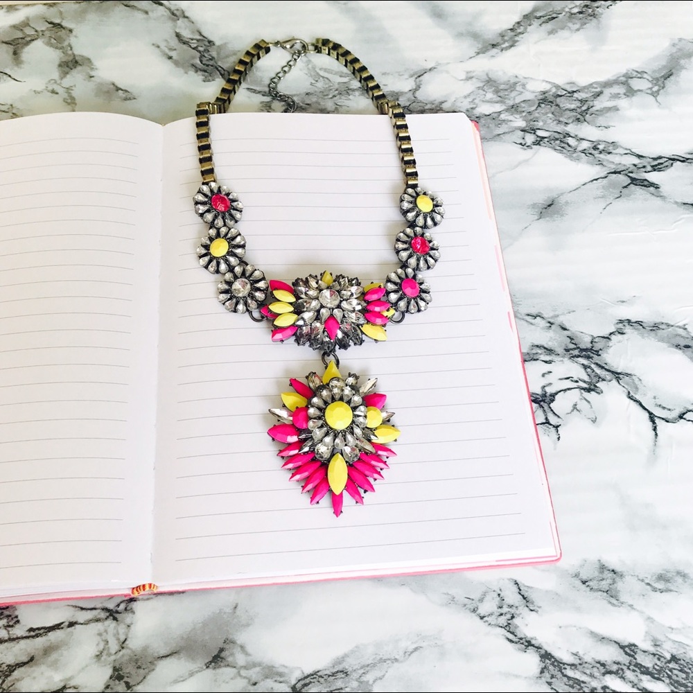 Yellow and Fucsia Necklace - Picture 4 of 4