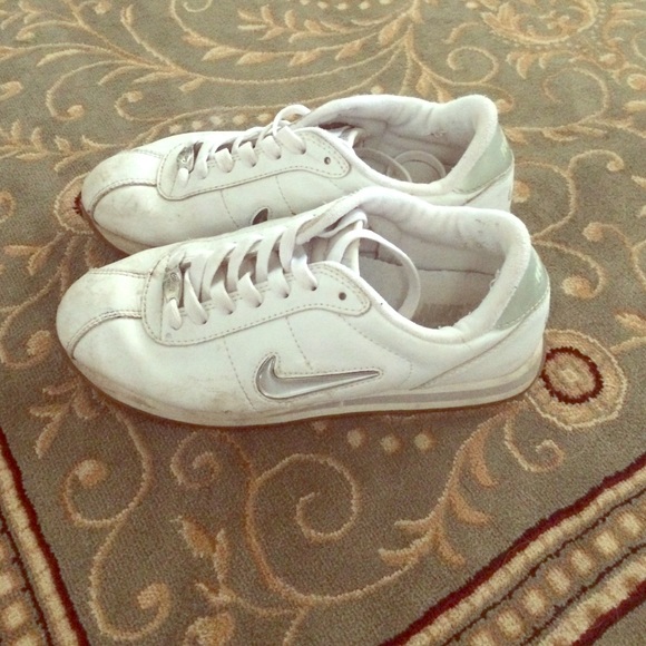 worn out nike cortez