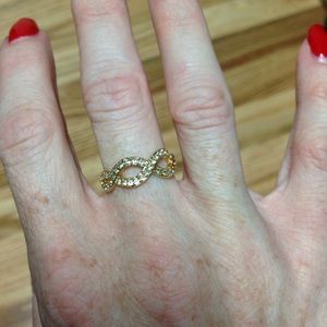 Stella and dot gold tone infinity ring
