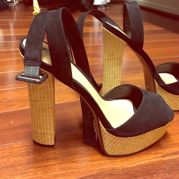 Black Schutz heels - Picture 1 of 3