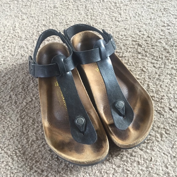 Birkenstock sandals 💕 v-day sale! 💕 - Picture 2 of 4