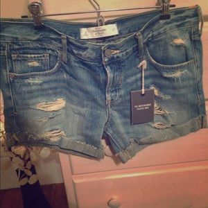 NWT A&F destroyed midi denim shorts