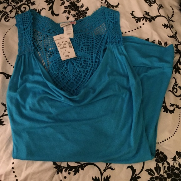 Crochet back tunic top