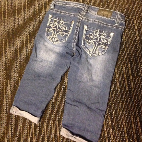 Capris - Picture 2 of 2