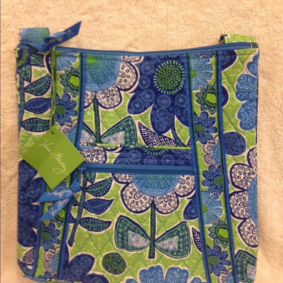 NWT VERA BRADLEY HIPSTER
