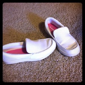 White airwalk slip-ons. DC knock offs