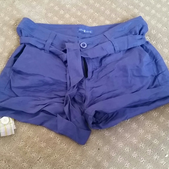 Shorts - Picture 2 of 4
