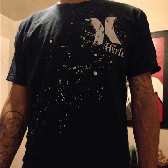 Hurley black tee