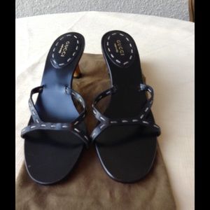 100% Gucci sandals