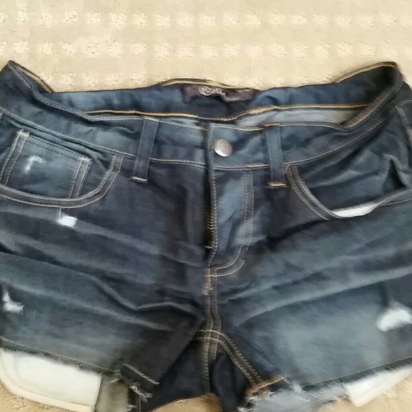 Denim short - Picture 3 of 4