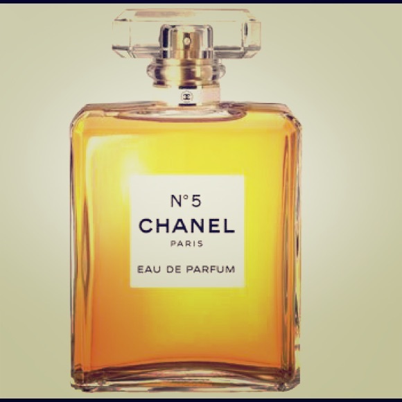 ‼️SOLD‼️Chanel No5 perfume✨✨✨