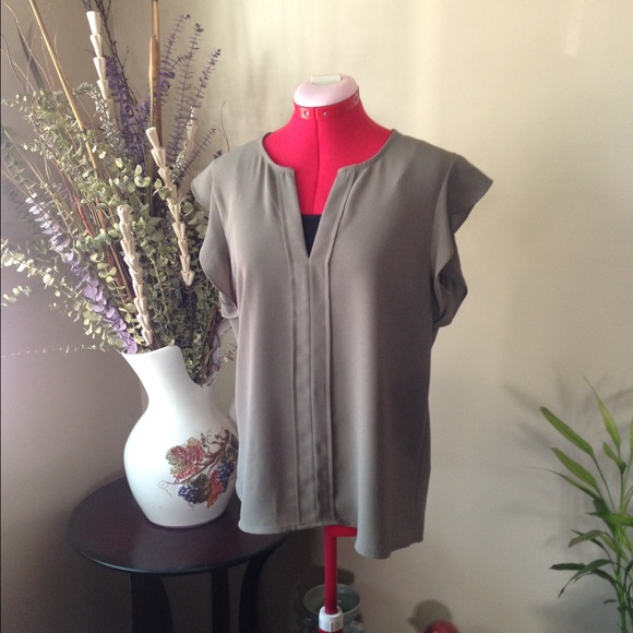 H&M Olive top