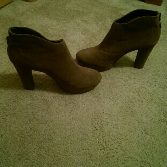 Worthington Shoes - Chocolate Brown Suede Booties