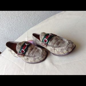 100% Gucci Loafers