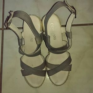 Gray Wedges