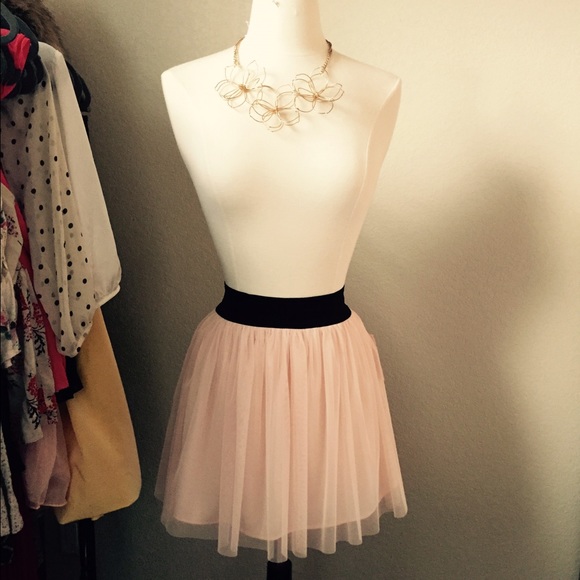 Bouncy tulle skirt