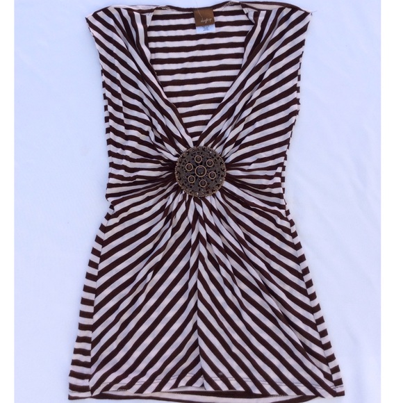 Stripped Top - Picture 4 of 4