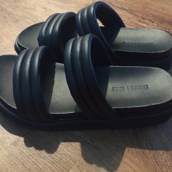 Black two strapped sandals - Picture 2 of 3