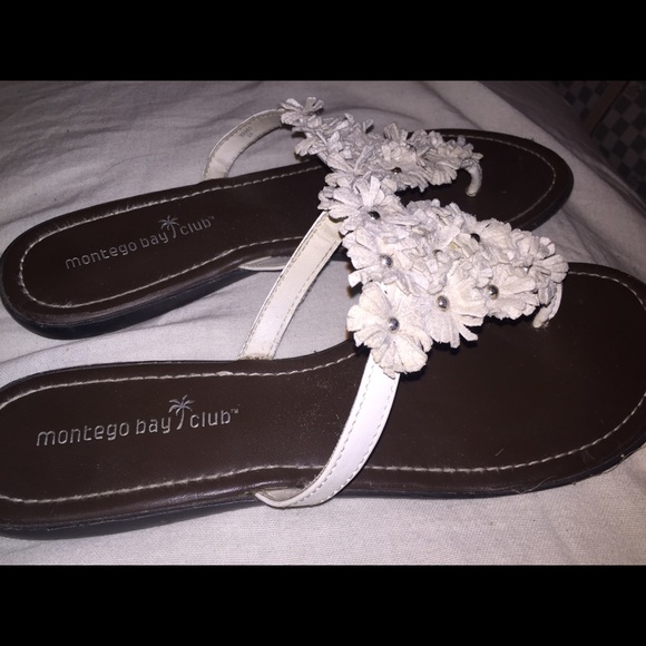 Sandals - Picture 2 of 3