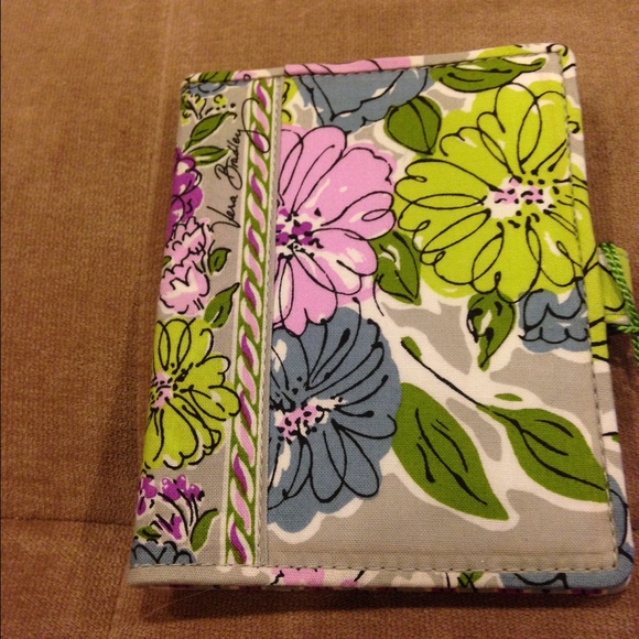 NWT VERA BRADLEY PASSPORT COVER
