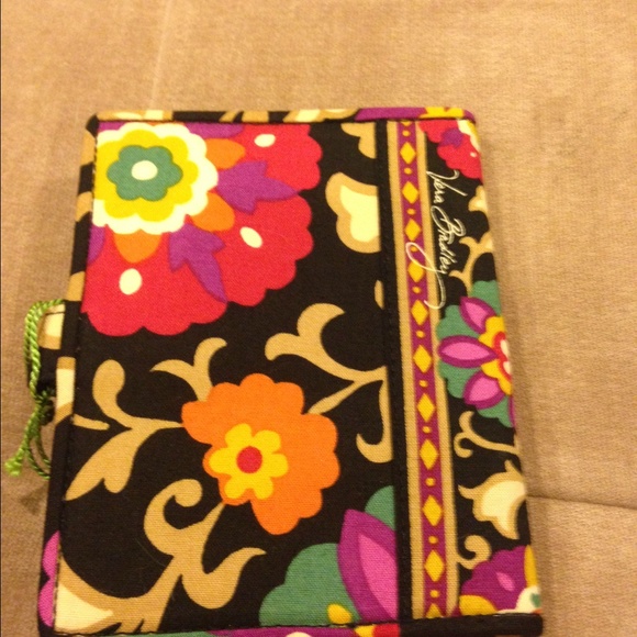 NWT VERA BRADLEY PASSPORT COVER