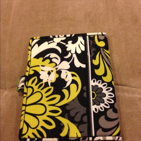 NWT VERA BRADLEY PASSPORT COVER