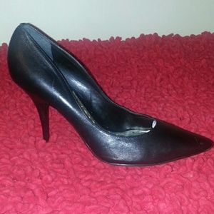 BCBG Black Pump