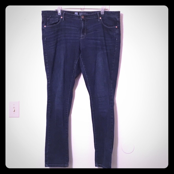 Modern Skinny Jeans - Picture 1 of 2